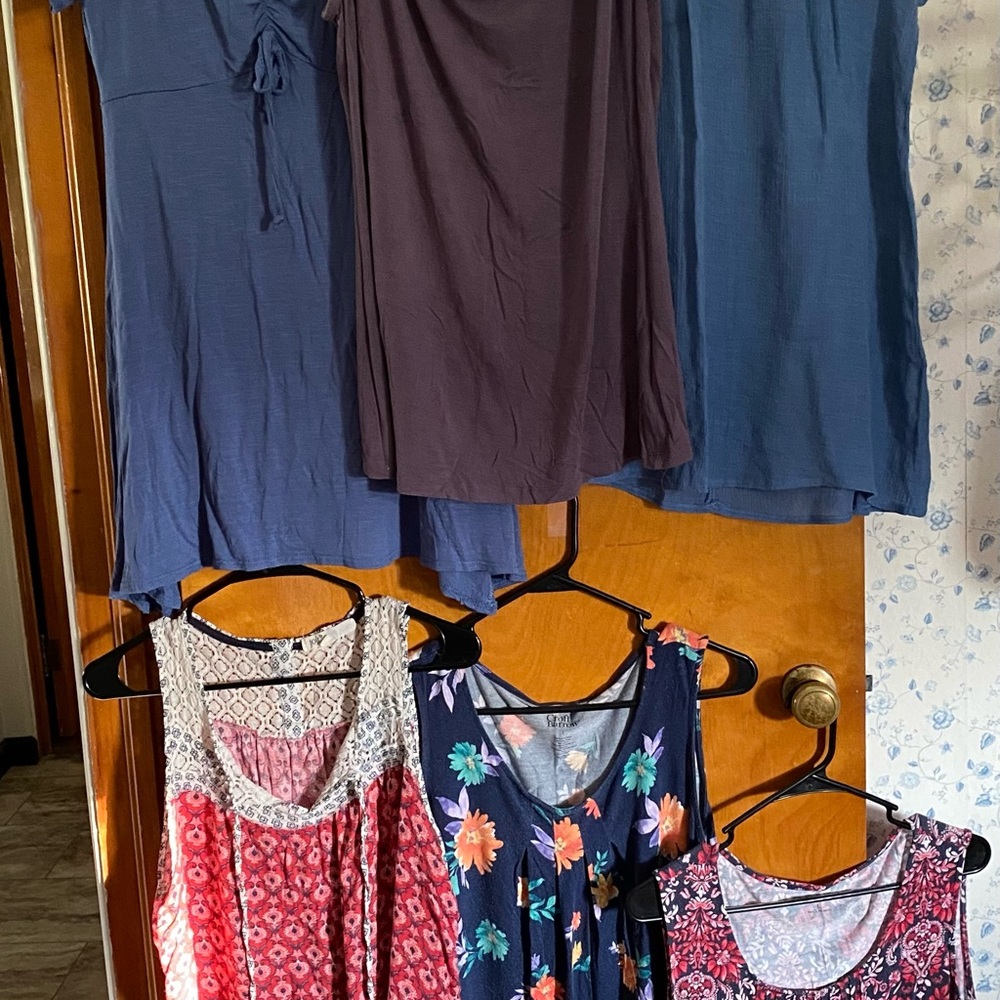 Bundle of Six Women’s Summer Tops